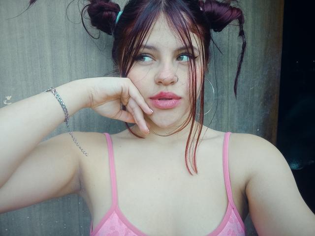 SophieHill - Live sexe cam - 26445409