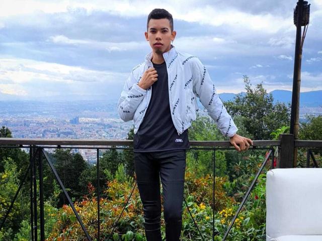 LianStonne - Live sex cam - 26452041