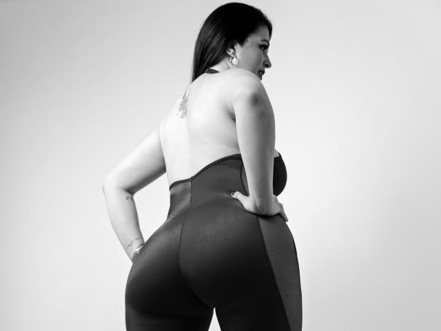 CarolinnaSaenz - Live porn &amp; sex cam - 26455733