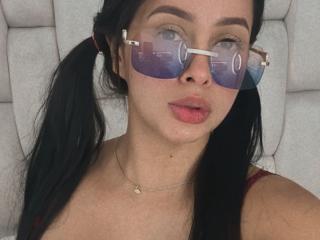 EmilyParkerr - Live sex cam - 26457037