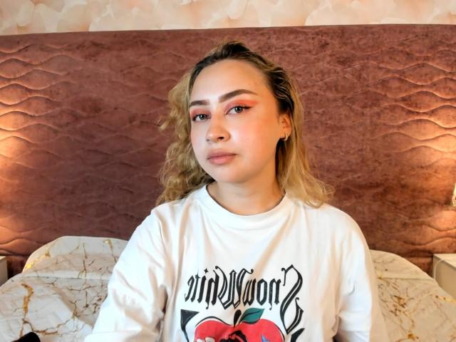 AlanaLeBlanc - Live sex cam - 26462829