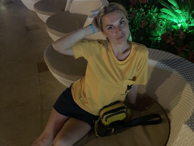 BelleLisaG - Sexe cam en vivo - 26464245