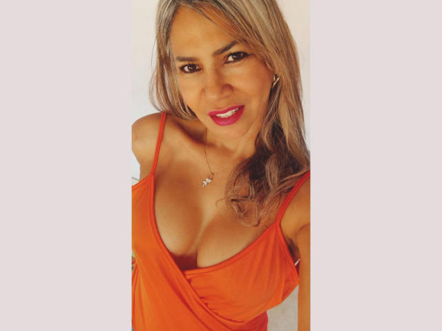 BrigiteWalsh - Sexe cam en vivo - 26464965