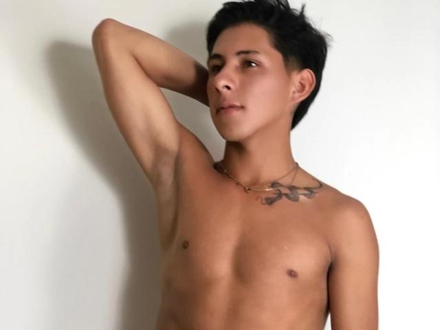 SoffiaVegga - Live porn &amp; sex cam - 26467229