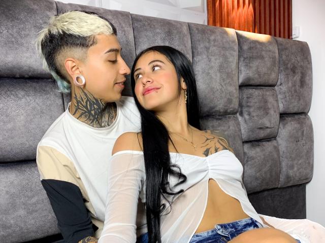 HelenAndTurner - Live sex cam - 26468189