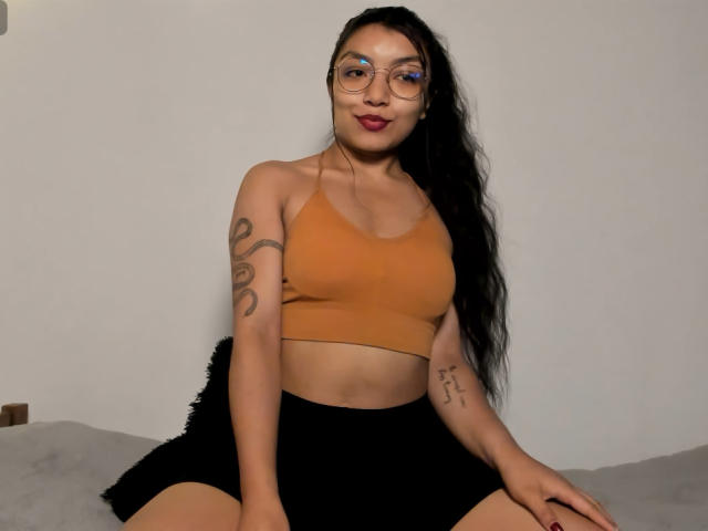IbbyeMoreau - Live sexe cam - 26469385