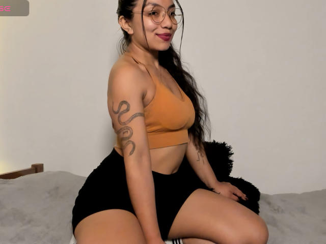 IbbyeMoreau - Live porn &amp; sex cam - 26469429