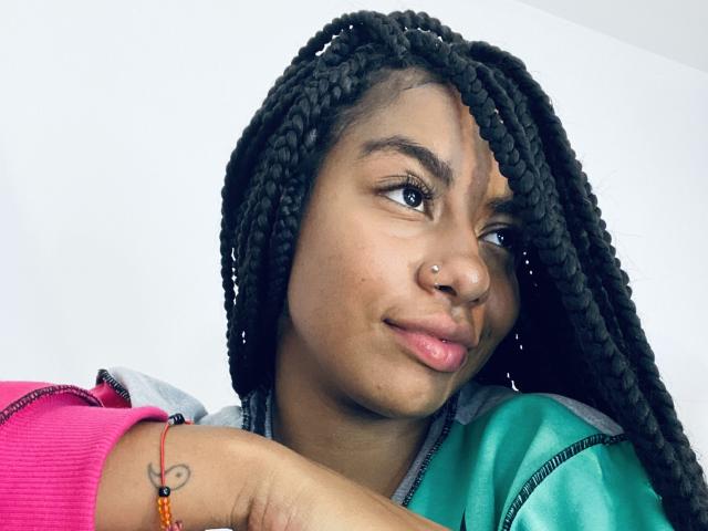 AhteneaSexy - Live sex cam - 26470169