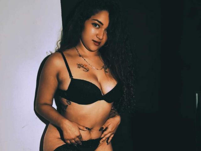 NicoleMartins - Sexe cam en vivo - 26470205