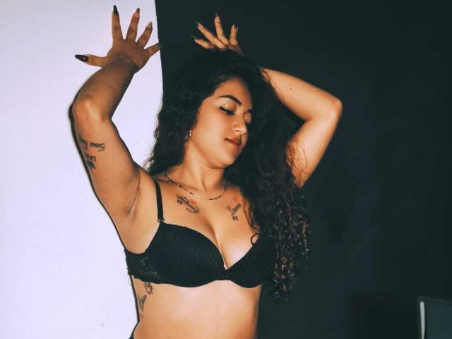 NicoleMartins - Live porn &amp; sex cam - 26470209