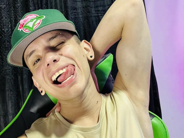 HardinBat - Sexe cam en vivo - 26470349