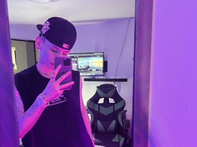 HardinBat - Live sex cam - 26470369