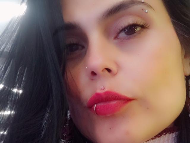 CharlotteCrofort - Live porn &amp; sex cam - 26476113