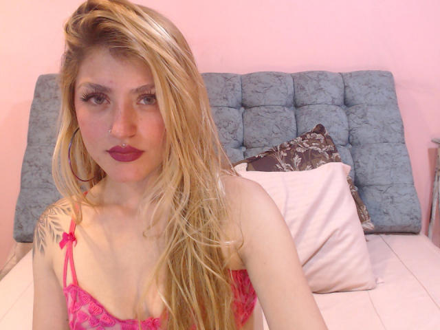 CamilaRossa - Live sex cam - 26477377