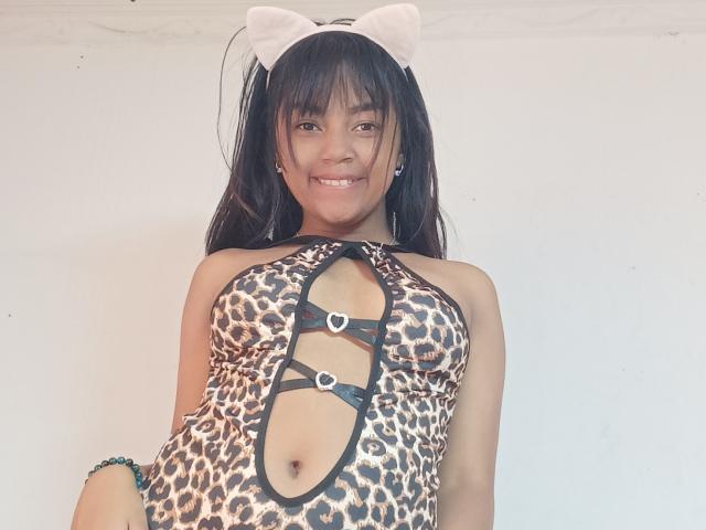 MaliciaQueen - Live porn &amp; sex cam - 26480689