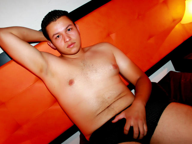 AlejandroFox - Live sexe cam - 2648435