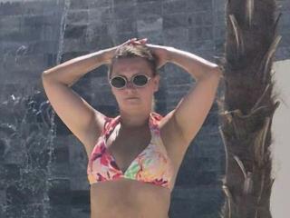 AngryGirl69 - Live sex cam - 26489281