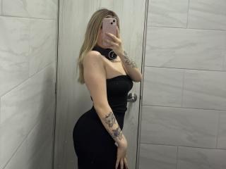 SammyViolet - Live sex cam - 26493337