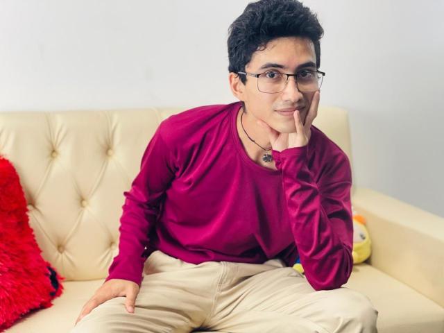 AnryuOswald - Live Sex Cam - 26498377