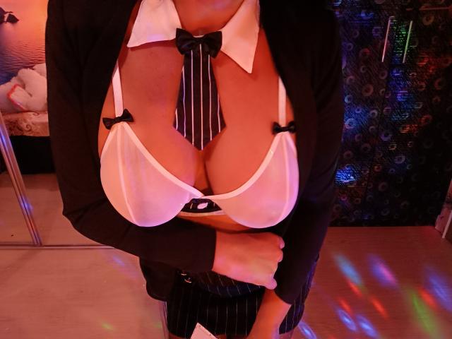 AmberSunshine - Live porn &amp; sex cam - 26500681