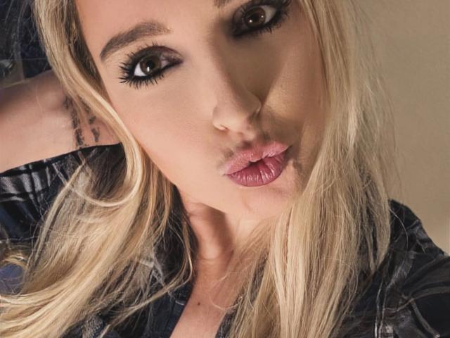 Lounia-hot - Live sex cam - 26503373