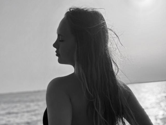 KhaleesiMoon - Live porn &amp; sex cam - 26512493