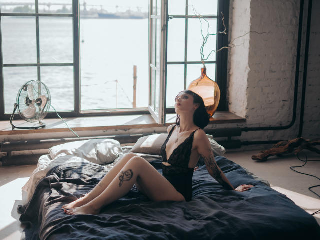 HollyVex - Live Sex Cam - 26514397