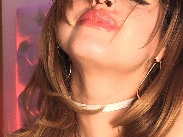 PaulettWatsoon - Live porn &amp; sex cam - 26519741