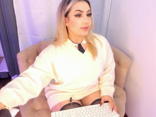 MelissaLust - Live sex cam - 26521469