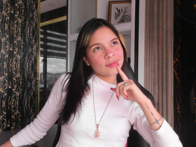 LunaFreya - Live porn &amp; sex cam - 26525445