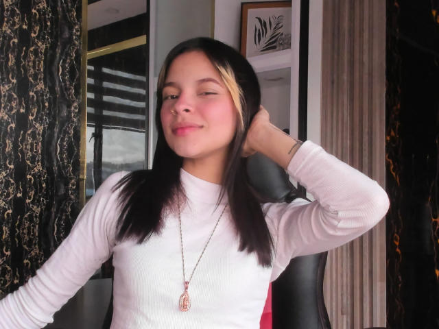 LunaFreya - Live porn &amp; sex cam - 26525475