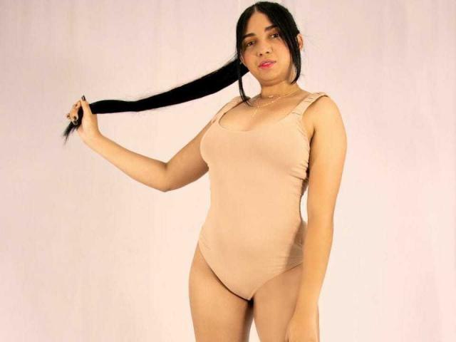 AliceSmity - Live Sex Cam - 26526612