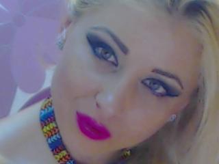 CharmanteSophieX - Live sex cam - 2652776