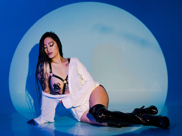 EmmaRosseti - Live porn &amp; sex cam - 26530692