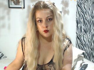SamanthaGold - Live sex cam - 26531944