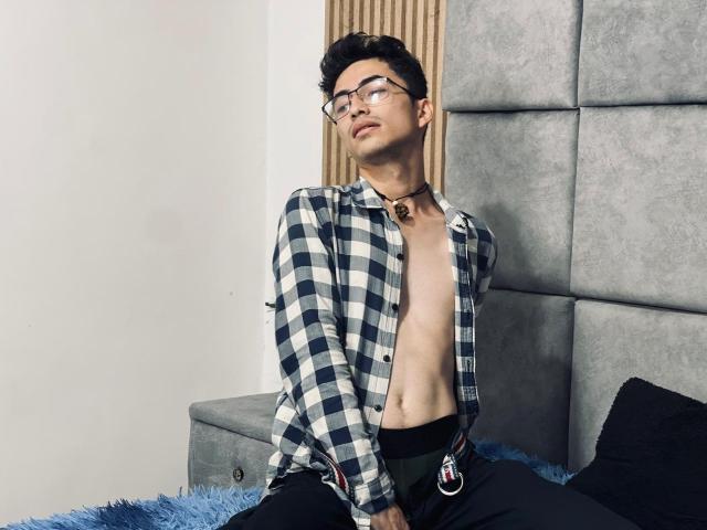 AnryuOswald - Live Sex Cam - 26539660