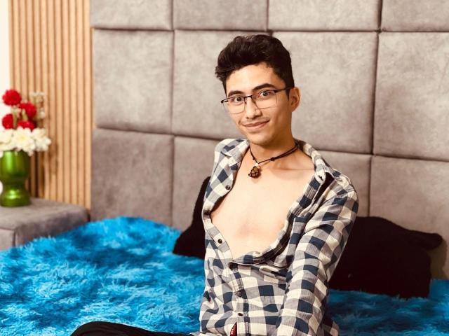 AnryuOswald - Live Sex Cam - 26539692