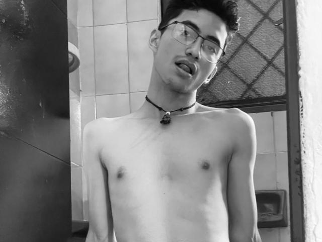 AnryuOswald - Live Sex Cam - 26539748