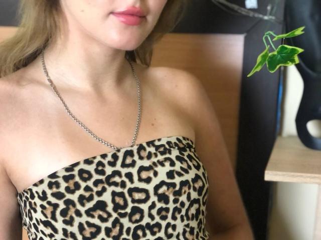 SofiVernara - ライブポルノ&amp;セックスカム - 26541668