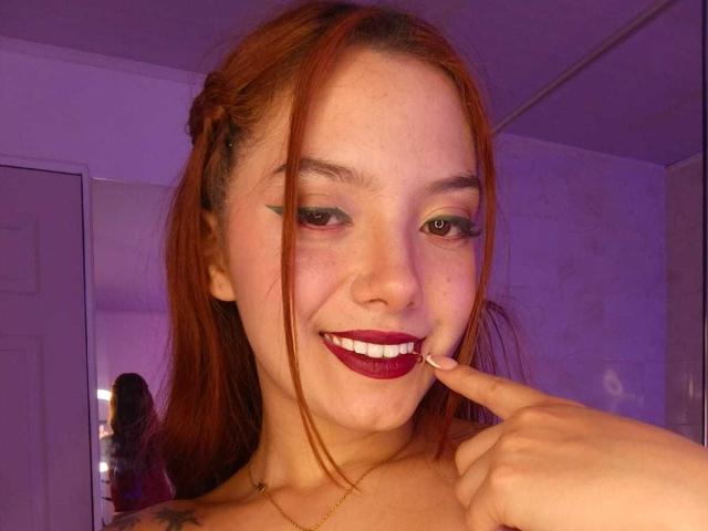 EmmaThomsonn - Live sexe cam - 26542356