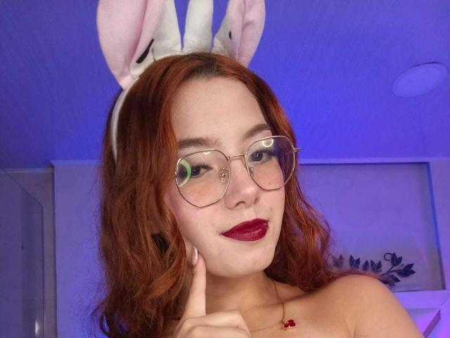 EmmaThomsonn - Sexe cam en vivo - 26542504