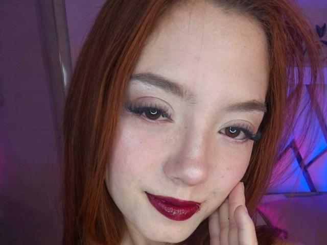 EmmaThomsonn - Live sex cam - 26542872