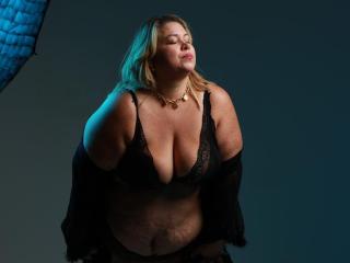 AllegraFeragamo - Live sex cam - 26544492