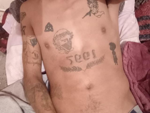 CarlitoPierre - Live Sex Cam - 26545256