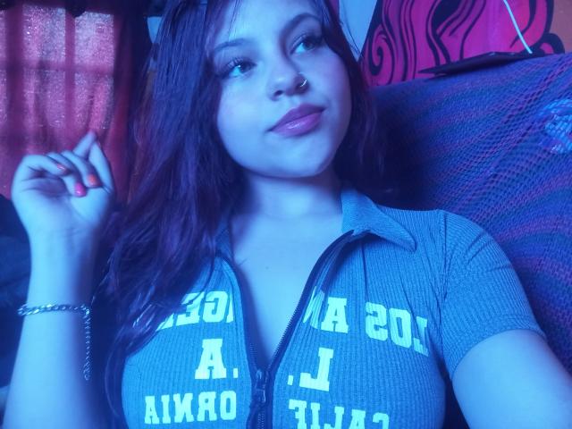 SophieHill - Live sex cam - 26549892