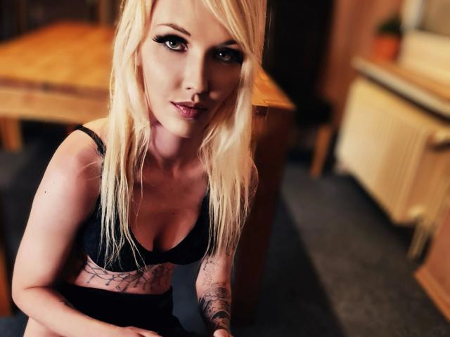 Ginacolada-hot - Sexe cam en vivo - 26550008