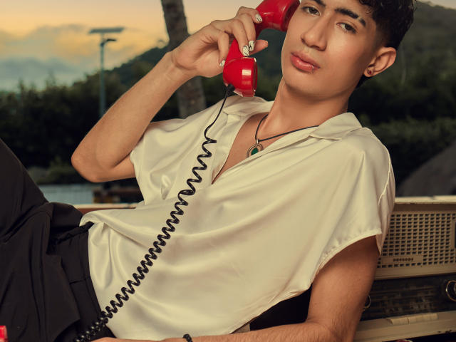 NovaWheeler - Live Sex Cam - 26550208