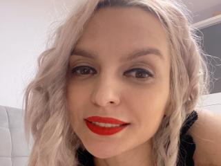 DouceAmelia - Live porn &amp; sex cam - 26561066