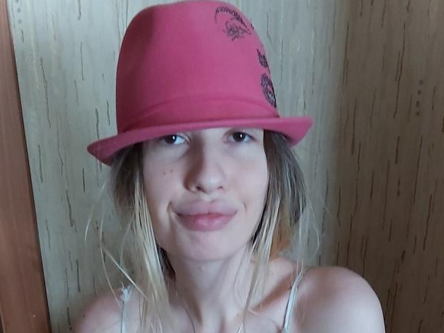 ElzaKomx - Sexe cam en vivo - 26565690
