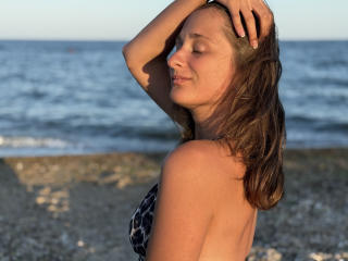 MichelleHotX69 - Live sex cam - 26567070